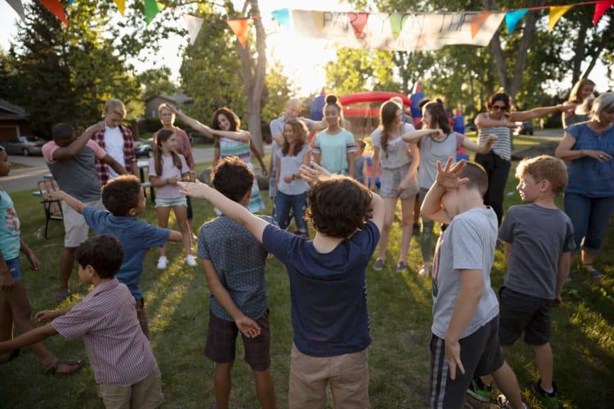 neighbors-playing-game-summer-party